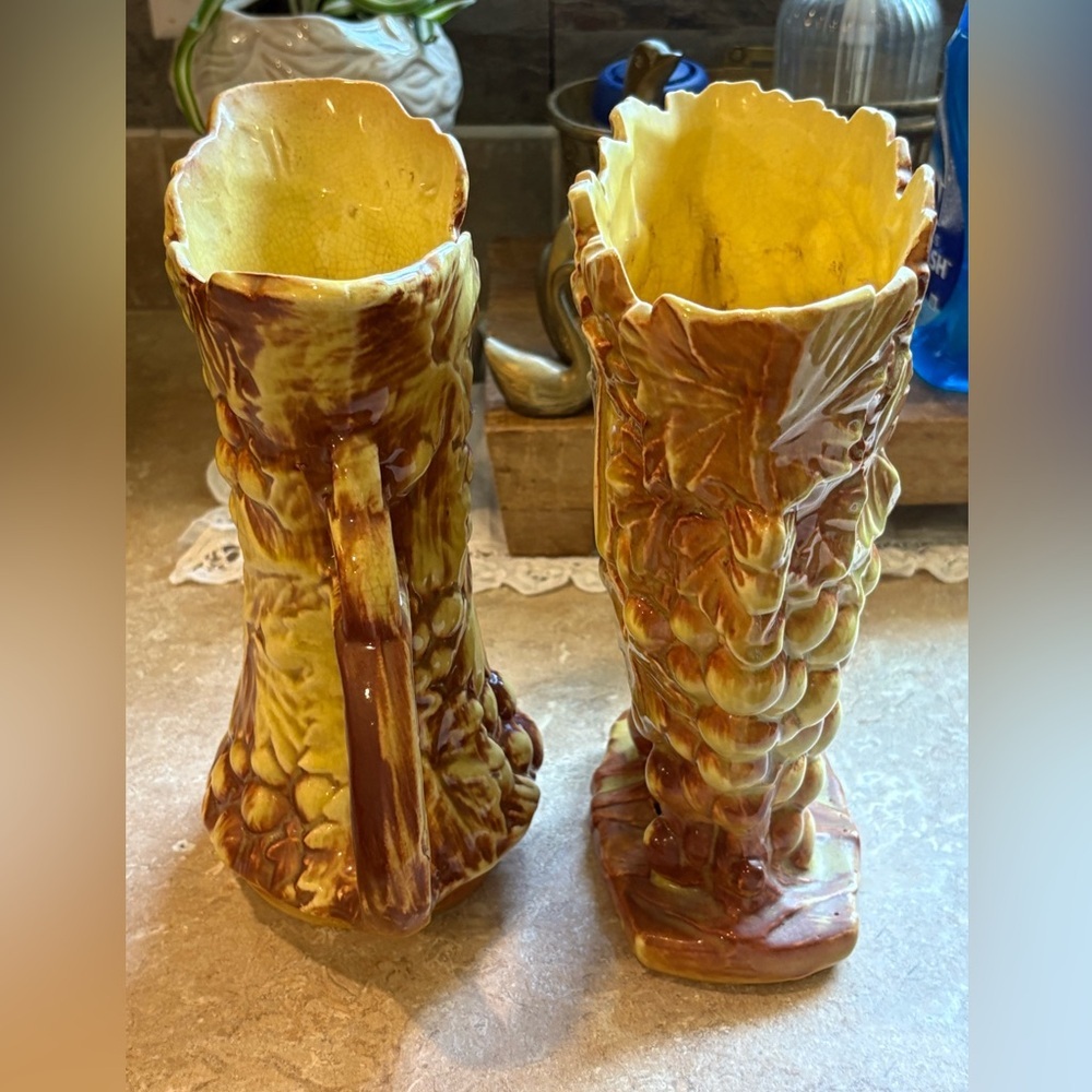 Vintage McCoy Grapevine Pitcher & Matching Vase Planter Set Grape Leaf Pottery - Picture 4 of 11